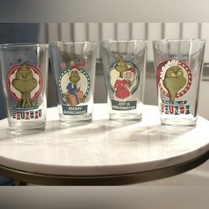 Grinch drinking glasses, set of 4.  Pre loved.